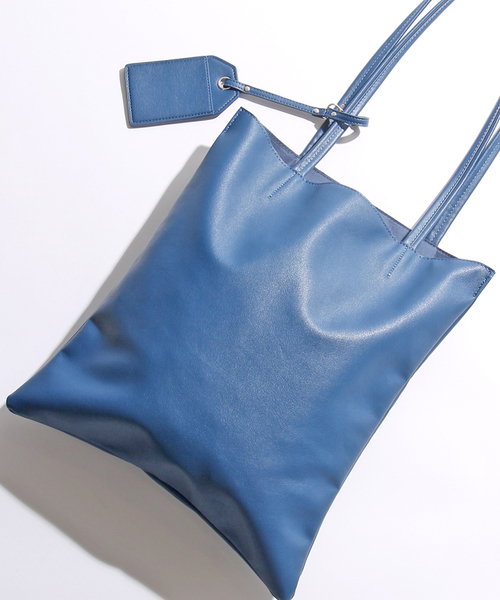 WEGO（ウィゴー）の「WEGO/フェイクレザーフラットトートバッグ（トートバッグ・メンズ・ネイビー/ブラック/ホワイト/ブラウン・FREE）」の4枚目の写真