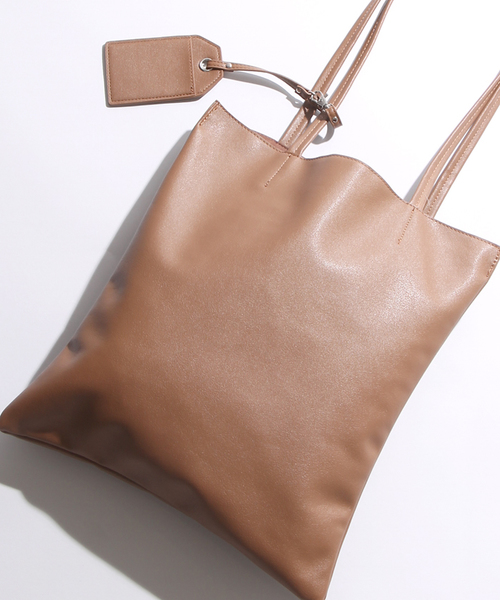 WEGO（ウィゴー）の「WEGO/フェイクレザーフラットトートバッグ（トートバッグ・メンズ・ネイビー/ブラック/ホワイト/ブラウン・FREE）」の3枚目の写真