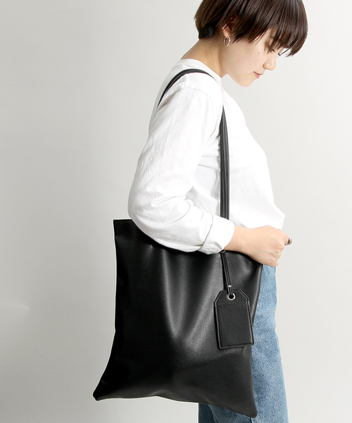 WEGO（ウィゴー）の「WEGO/フェイクレザーフラットトートバッグ（トートバッグ・メンズ・ネイビー/ブラック/ホワイト/ブラウン・FREE）」の13枚目の写真