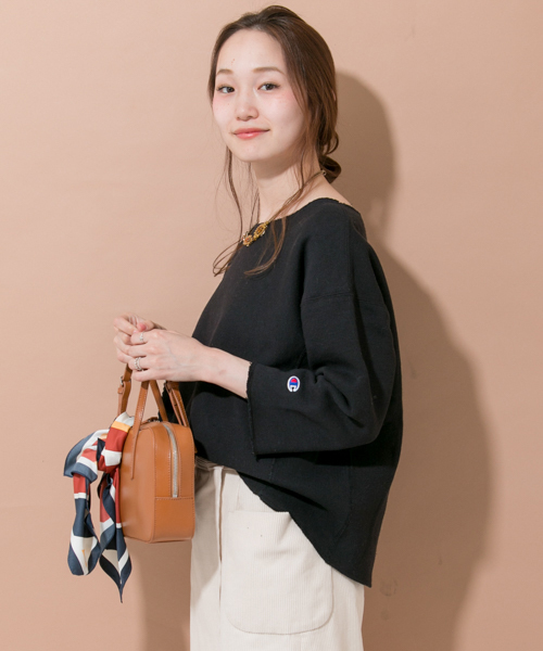 Champion（チャンピオン）の「Champion×URBAN RESEARCH　ボートネックスエット（スウェット・レディース・ブラック/オフホワイト/ライトグレー・MEDIUM）」の19枚目の写真