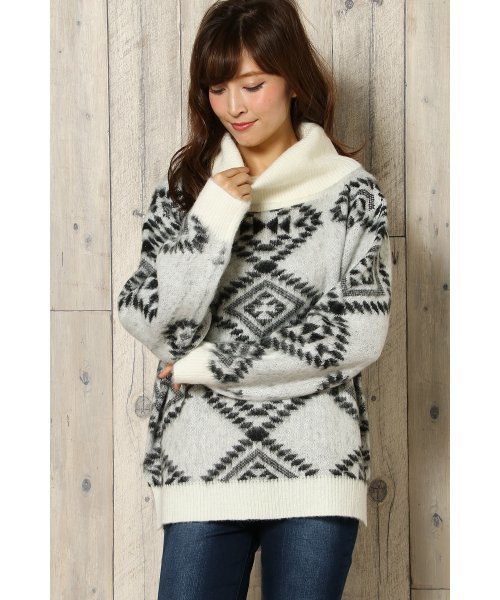 VENCEEXCHANGE（ヴァンスエクスチェンジ）の「起毛オルテガ柄プルオーバー                   （ニット/セーター・レディース・ワインレッド/ベージュ/ブラック/オフホワイト・MEDIUM）」の2枚目の写真