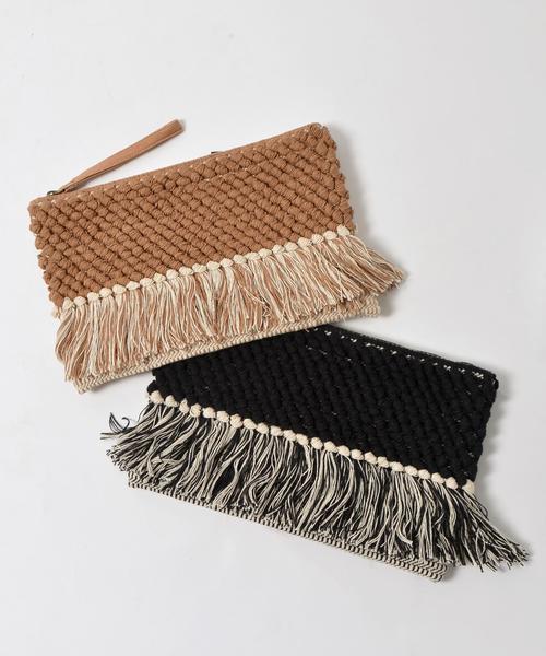 SHIPS(シップス)の「フリンジクラッチ ◇(クラッチバッグ・レディース・キャメル/ブラック・ONE SIZE)」の17枚目の写真