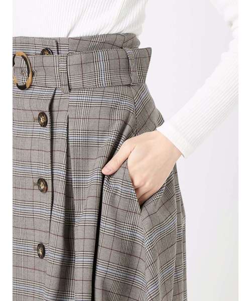 dazzlin(ダズリン)の「トレンチミディスカート(スカート・レディース・ベージュ/ブラウン/カーキ/ネイビー/グレー・SMALL/MEDIUM)」の13枚目の写真