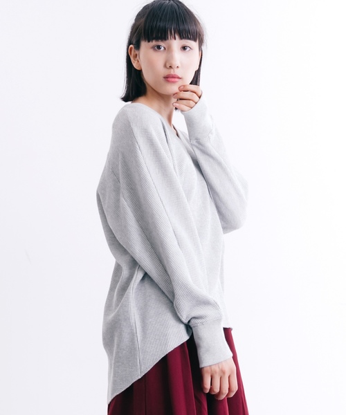 MERLOT（メルロー）の「サーマルドルマンVネックプルオーバー1062（Tシャツ/カットソー・レディース・ホワイト/ブラック/グレー/カーキ・FREE）」の3枚目の写真