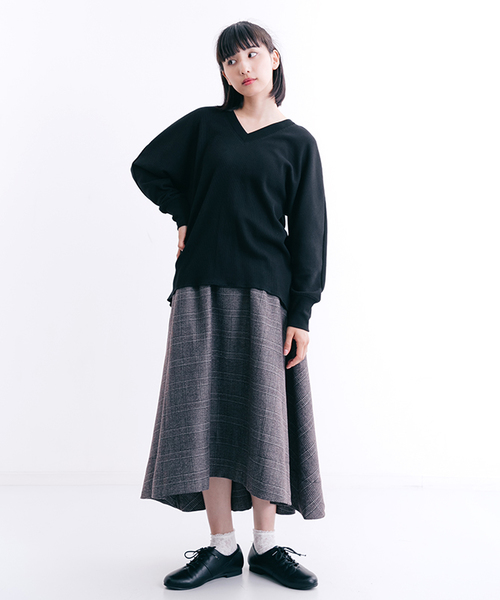 MERLOT（メルロー）の「サーマルドルマンVネックプルオーバー1062（Tシャツ/カットソー・レディース・ホワイト/ブラック/グレー/カーキ・FREE）」の20枚目の写真