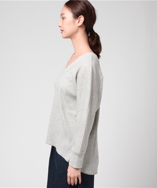 MERLOT（メルロー）の「サーマルドルマンVネックプルオーバー1062（Tシャツ/カットソー・レディース・ホワイト/ブラック/グレー/カーキ・FREE）」の6枚目の写真