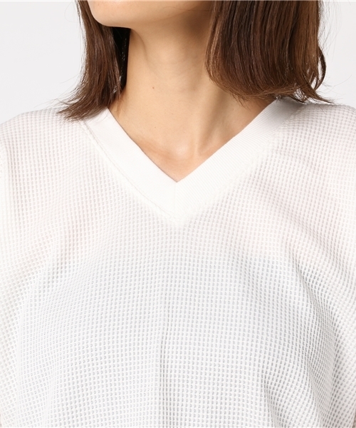 MERLOT（メルロー）の「サーマルドルマンVネックプルオーバー1062（Tシャツ/カットソー・レディース・ホワイト/ブラック/グレー/カーキ・FREE）」の8枚目の写真