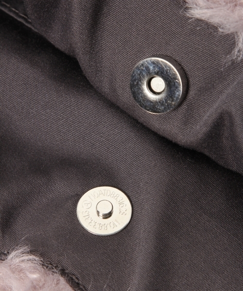 LAKOLE（ラコレ）の「エコラムファートライアングルトートバッグ / LAKOLE（トートバッグ・レディース・アッシュグレー/ブラック/ボルドー/カーキ/オフホワイト・FREE）」の17枚目の写真