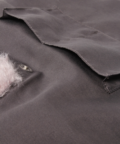 LAKOLE（ラコレ）の「エコラムファートライアングルトートバッグ / LAKOLE（トートバッグ・レディース・アッシュグレー/ブラック/ボルドー/カーキ/オフホワイト・FREE）」の8枚目の写真