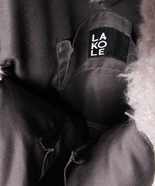 LAKOLE（ラコレ）の「エコラムファートライアングルトートバッグ / LAKOLE（トートバッグ・レディース・アッシュグレー/ブラック/ボルドー/カーキ/オフホワイト・FREE）」の10枚目の写真