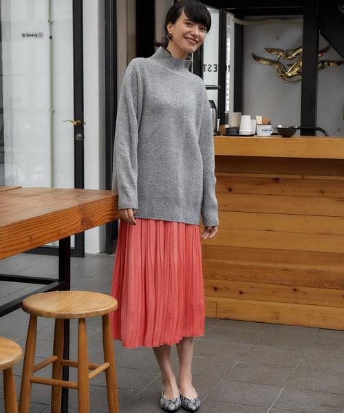 green label relaxing（グリーンレーベルリラクシング）の「KF サテン ランダムプリーツスカート ◆（スカート・レディース・ライトグレー/ネイビー/ピンク・FREE）」の20枚目の写真