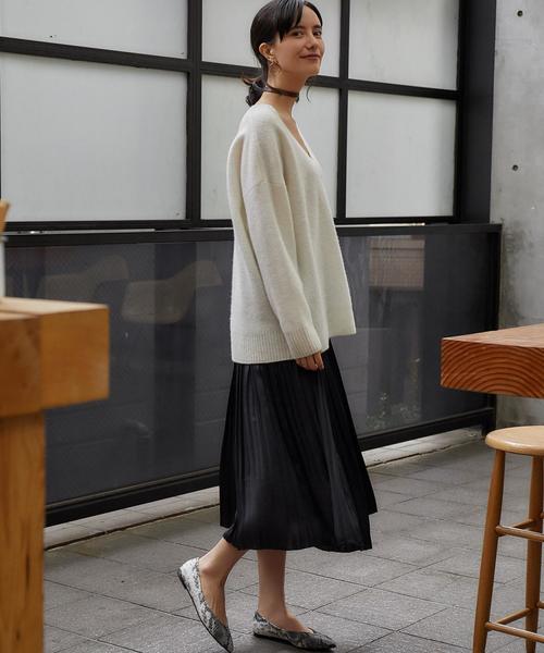 green label relaxing（グリーンレーベルリラクシング）の「KF サテン ランダムプリーツスカート ◆（スカート・レディース・ライトグレー/ネイビー/ピンク・FREE）」の22枚目の写真