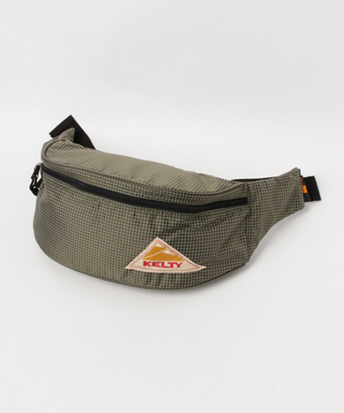 KELTY（ケルティ）の「【KELTY/ケルティ】リップストップボディバッグ　ミニファニー / RIPSTOP MINI FANNY（ボディバッグ/ウエストポーチ・メンズ・ブラック/ブルー/グレー/オリーブ/レッド/タン・FREE）」の5枚目の写真