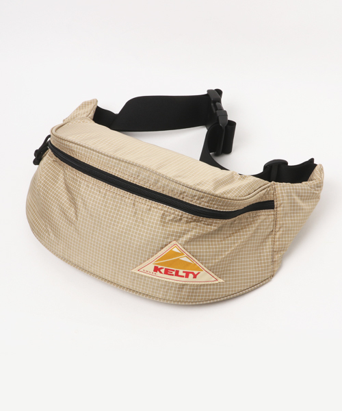 KELTY（ケルティ）の「【KELTY/ケルティ】リップストップボディバッグ　ミニファニー / RIPSTOP MINI FANNY（ボディバッグ/ウエストポーチ・メンズ・ブラック/ブルー/グレー/オリーブ/レッド/タン・FREE）」の4枚目の写真
