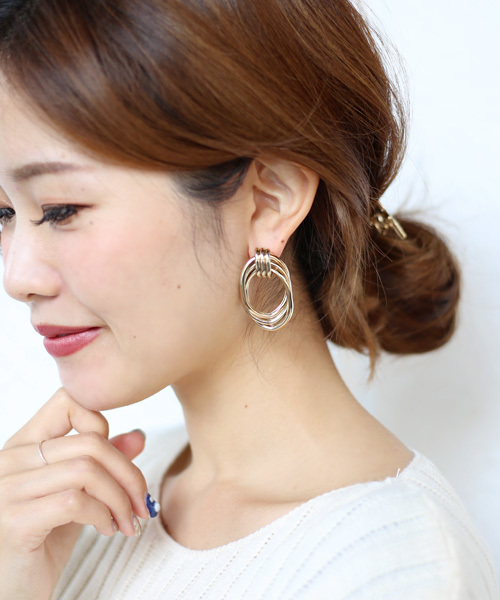 Bab Bou Jeloud（バブブージュルード）の「【WEB限定】３重リングピアス（ピアス（両耳用）・レディース・シルバー/ゴールド・FREE）」の2枚目の写真