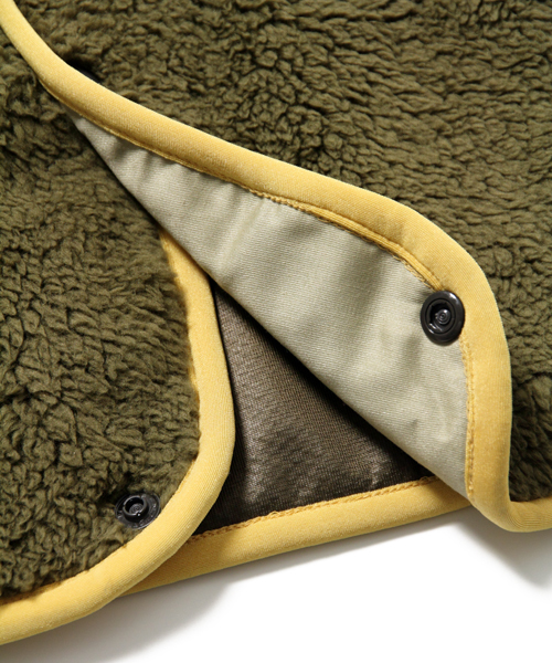 BEAMS PLUS（ビームスプラス）の「BEAMS PLUS / フリースベスト（ベスト・メンズ・ナチュラル/グレー/オリーブ/ネイビー・SMALL/MEDIUM/LARGE/X-LARGE）」の17枚目の写真