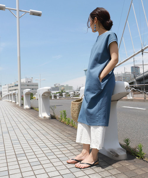 coca(coca)(コカ)の「ポケット付きフレンチスリーブカットソーワンピース(ワンピース・レディース・ホワイト/ブルー・ONE SIZE)」の6枚目の写真