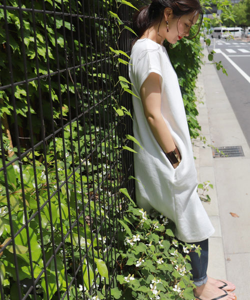 coca(coca)(コカ)の「ポケット付きフレンチスリーブカットソーワンピース(ワンピース・レディース・ホワイト/ブルー・ONE SIZE)」の8枚目の写真