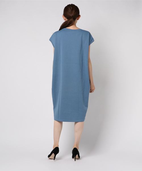 coca(coca)(コカ)の「ポケット付きフレンチスリーブカットソーワンピース(ワンピース・レディース・ホワイト/ブルー・ONE SIZE)」の4枚目の写真