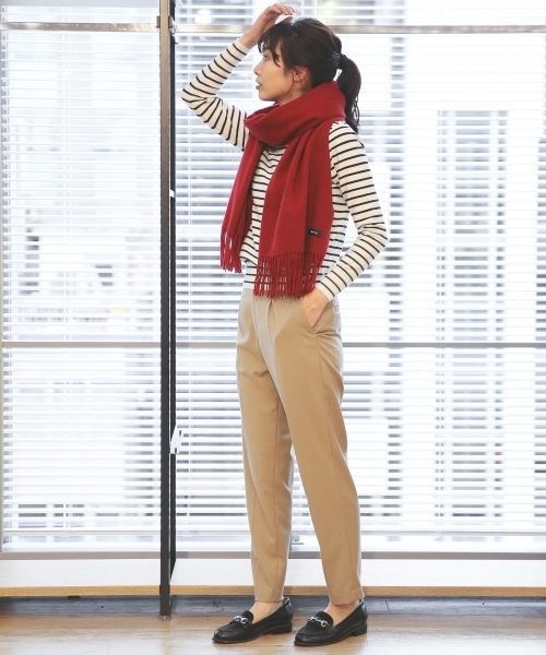 A part by（アパートバイ）の「カシミヤウールストール 800682（ストール/ショール・レディース・オフホワイト/ブラック/チャコールグレー/ライトグレー/レッド・FREE）」の8枚目の写真