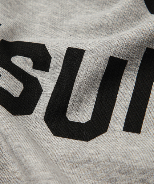 Maison Kitsune（メゾンキツネ）の「R-NECK SWEATER W/ PRINT（スウェット・メンズ・グレー・SMALL/MEDIUM/X-SMALL）」の4枚目の写真