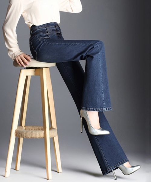 DAY CLOSET(デイ クローゼット)の「【大きいサイズ有/ストレッチ有】ハイウエスト ストレート デニム ワイドパンツ レディース(デニムパンツ・レディース・インディゴブルー/ブルー・M/XL/L/S/XXL)」の8枚目の写真