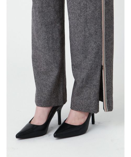 EMODA（エモダ）の「ラインベルトパンツ（その他パンツ・レディース・ブラウン/グレー/カーキ・SMALL/MEDIUM）」の9枚目の写真