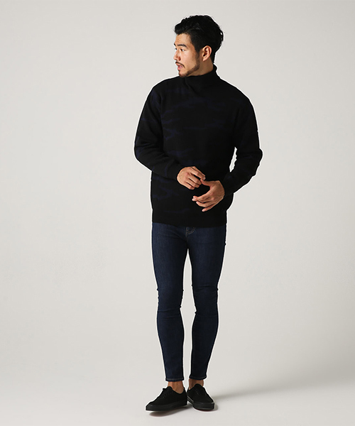 AZUL by moussy（アズールバイマウジー）の「ジャガードカモタートルネックプルオーバー（ニット/セーター・メンズ・ホワイト/ブラック/ボルドー・SMALL/MEDIUM/LARGE/X-LARGE/X-SMALL）」の6枚目の写真