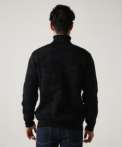 AZUL by moussy（アズールバイマウジー）の「ジャガードカモタートルネックプルオーバー（ニット/セーター・メンズ・ホワイト/ブラック/ボルドー・SMALL/MEDIUM/LARGE/X-LARGE/X-SMALL）」の9枚目の写真