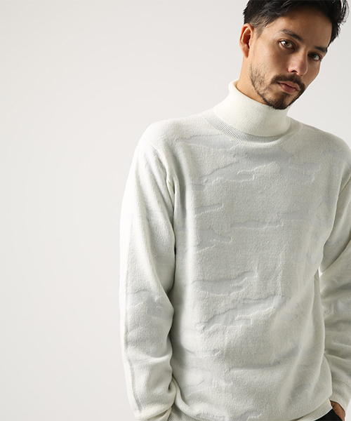 AZUL by moussy（アズールバイマウジー）の「ジャガードカモタートルネックプルオーバー（ニット/セーター・メンズ・ホワイト/ブラック/ボルドー・SMALL/MEDIUM/LARGE/X-LARGE/X-SMALL）」の20枚目の写真