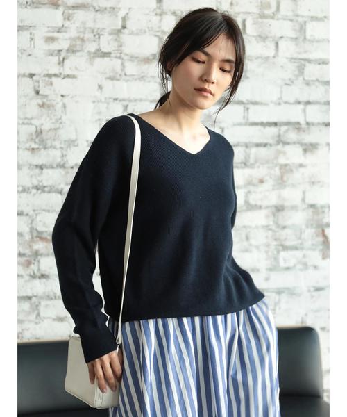 AMERICAN HOLIC（アメリカンホリック）の「New肩落ちVネックニットプルオーバー（ニット/セーター・レディース・グレー系その他/ベージュ/ピンク/ネイビー/ミント/アイボリー・L/M）」の21枚目の写真