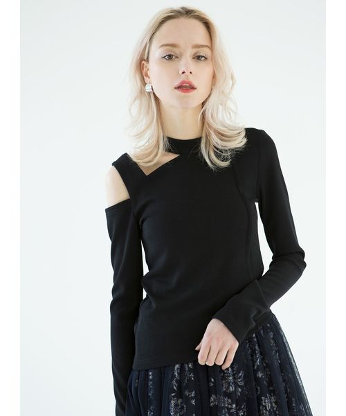 MIELI INVARIANT（ミエリインヴァリアント）の「カッティングスロープトップス（ニット/セーター・レディース・ホワイト/ブラック・FREE）」の17枚目の写真