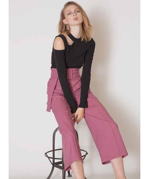 MIELI INVARIANT（ミエリインヴァリアント）の「カッティングスロープトップス（ニット/セーター・レディース・ホワイト/ブラック・FREE）」の22枚目の写真