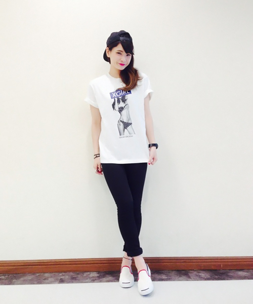 X-girl(エックスガール)の「SUMMER GIRL MENS S/S TEE(Tシャツ/カットソー・レディース・ホワイト/ブラック・LARGE/MEDIUM)」の8枚目の写真