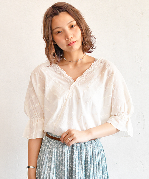 PairPair（ペアペア）の「スカラップコットンレースブラウス（シャツ/ブラウス・レディース・ブラック/オフホワイト/イエロー・FREE）」の8枚目の写真