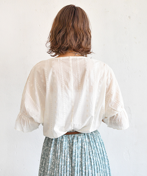 PairPair（ペアペア）の「スカラップコットンレースブラウス（シャツ/ブラウス・レディース・ブラック/オフホワイト/イエロー・FREE）」の10枚目の写真