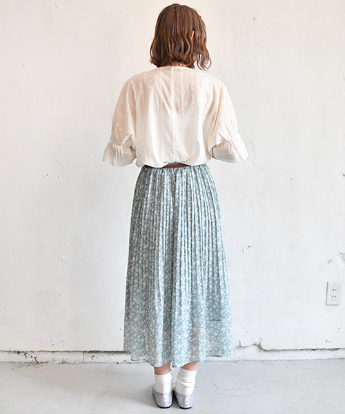 PairPair（ペアペア）の「スカラップコットンレースブラウス（シャツ/ブラウス・レディース・ブラック/オフホワイト/イエロー・FREE）」の12枚目の写真