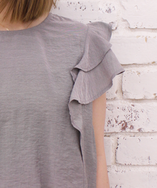 mystic（ミスティック）の「肩フリルパフスリーブプルオーバー（シャツ/ブラウス・レディース・オフホワイト/ブラック/ベージュ/グリーン/ピンク・ﾌﾘ-）」の9枚目の写真