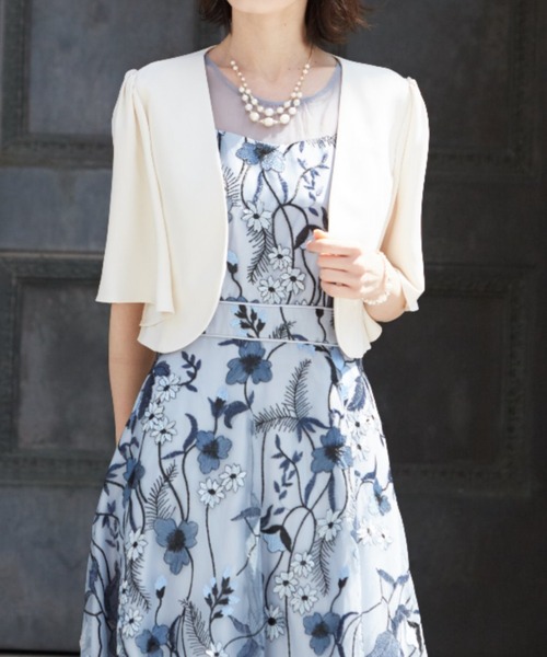 Dorry Doll（ドリードール）の「フレアスリーブボレロジャケット（ノーカラージャケット・レディース・ブラック/ベージュ/グレー・38）」の11枚目の写真