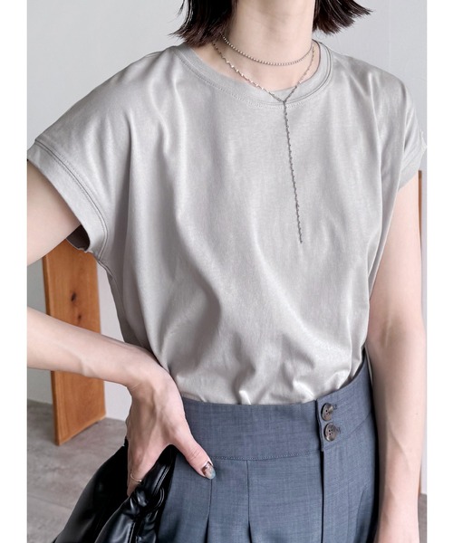 reca(レカ)の「綿100%!フレンチスリーブシンプルカットソー(Tシャツ/カットソー・レディース・ブラック/ベージュ/オフホワイト/カーキ/モカ/グレイッシュベージュ/チャコール/テラコッタ/グリーン/ライトグリーン/ピンク/グレー系その他・M)」の3枚目の写真