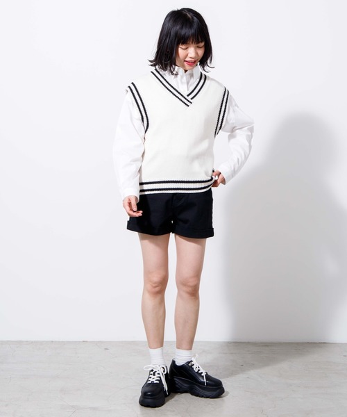 WEGO（ウィゴー）の「WEGO/【XS～Lサイズ】デイリーハイウエストショーツ（デニムパンツ・レディース・ブラック/インディゴブルー/ライトインディゴブルー・SMALL/MEDIUM/LARGE/X-SMALL）」の11枚目の写真