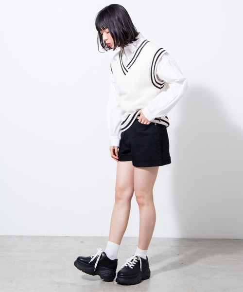 WEGO（ウィゴー）の「WEGO/【XS～Lサイズ】デイリーハイウエストショーツ（デニムパンツ・レディース・ブラック/インディゴブルー/ライトインディゴブルー・SMALL/MEDIUM/LARGE/X-SMALL）」の12枚目の写真