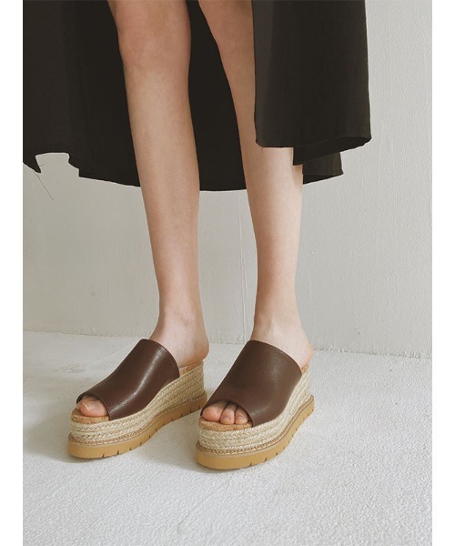 ACYM(アシーム)の「Layer sole ウェッジサンダル(サンダル・レディース・ブラック/キャメル/ブラウン・M/L/S)」の10枚目の写真