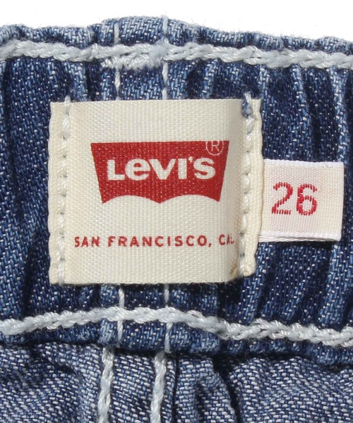 Levi's(リーバイス)の「COOL BALLOON SHORT COOL MID STONE PLEATED SHORT(デニムパンツ・レディース・インディゴブルー・25inch/24inch/26inch/27inch/28inch)」の5枚目の写真