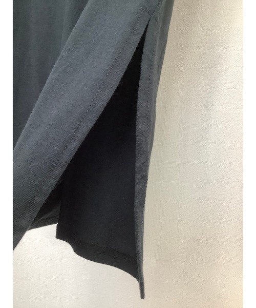 ulu（ウル）の「Sideslit Tshirt onepiece（ワンピース・レディース・ホワイト/ブラック・FREE）」の12枚目の写真