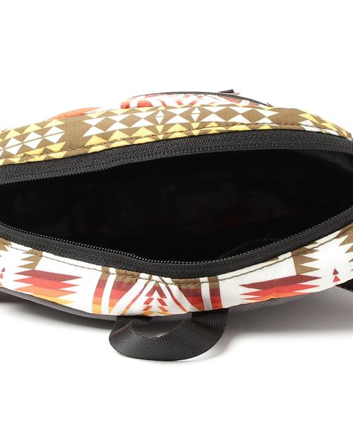 PENDLETON（ペンドルトン）の「PENDLETON BODYBAG(2Colors)(ペンドルトン ボディバッグ)(OFF WHITE,KHAKI)(PDT-000-201038)（ボディバッグ/ウエストポーチ・レディース・オフホワイト/カーキ・FREE）」の5枚目の写真