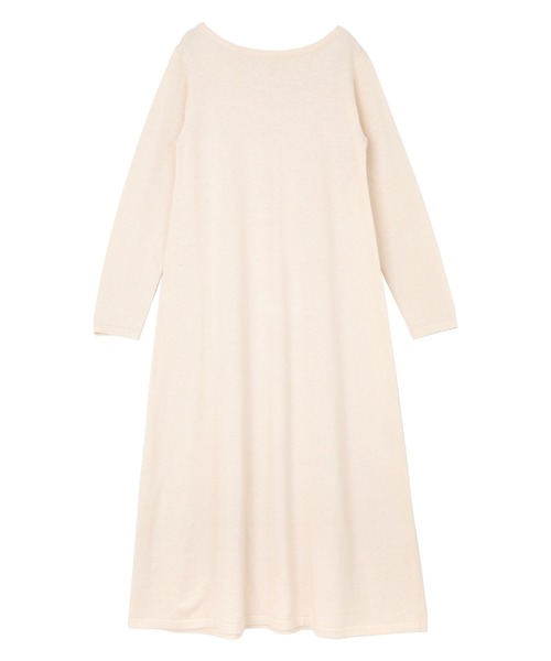 UR'S（ユアーズ）の「ボートネックロングニットワンピース（ワンピース・レディース・グレイッシュベージュ/ブラック/ブラウン/ボルドー/オフホワイト/チャコール/ダークネイビー/ダークブラウン/キャメル・L/M/S）」の16枚目の写真