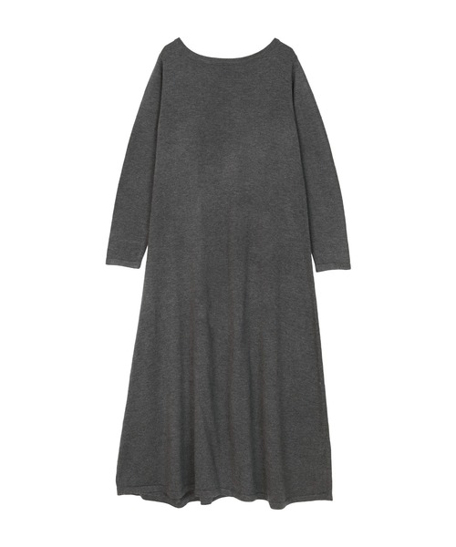 UR'S（ユアーズ）の「ボートネックロングニットワンピース（ワンピース・レディース・グレイッシュベージュ/ブラック/ブラウン/ボルドー/オフホワイト/チャコール/ダークネイビー/ダークブラウン/キャメル・L/M/S）」の11枚目の写真