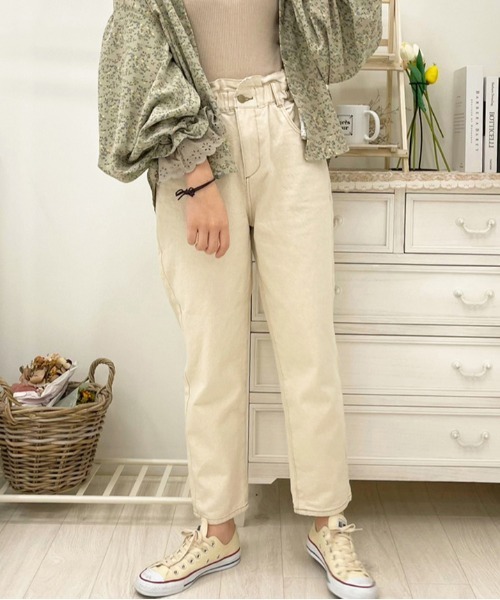 apres jour（アプレジュール）の「フリルデニムテーパードパンツ【ZOZOTOWN限定アイテム】（デニムパンツ・レディース・ミント/アイボリー/モカ/ブラック・SMALL/MEDIUM/X-LARGE）」の2枚目の写真