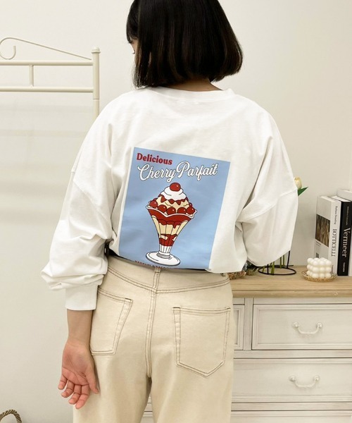 apres jour(アプレジュール)の「アソートビッグスリットロンT【ZOZOTOWN限定アイテム】(Tシャツ/カットソー・レディース・ミント/ブラック/ブラック系その他/ホワイト系その他3/ホワイト系その他/ライトピンク/オフホワイト/サックスブルー/アイボリー/ホワイト系その他2・X-LARGE/フリー)」の14枚目の写真